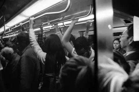 Metrô / Hora do rush