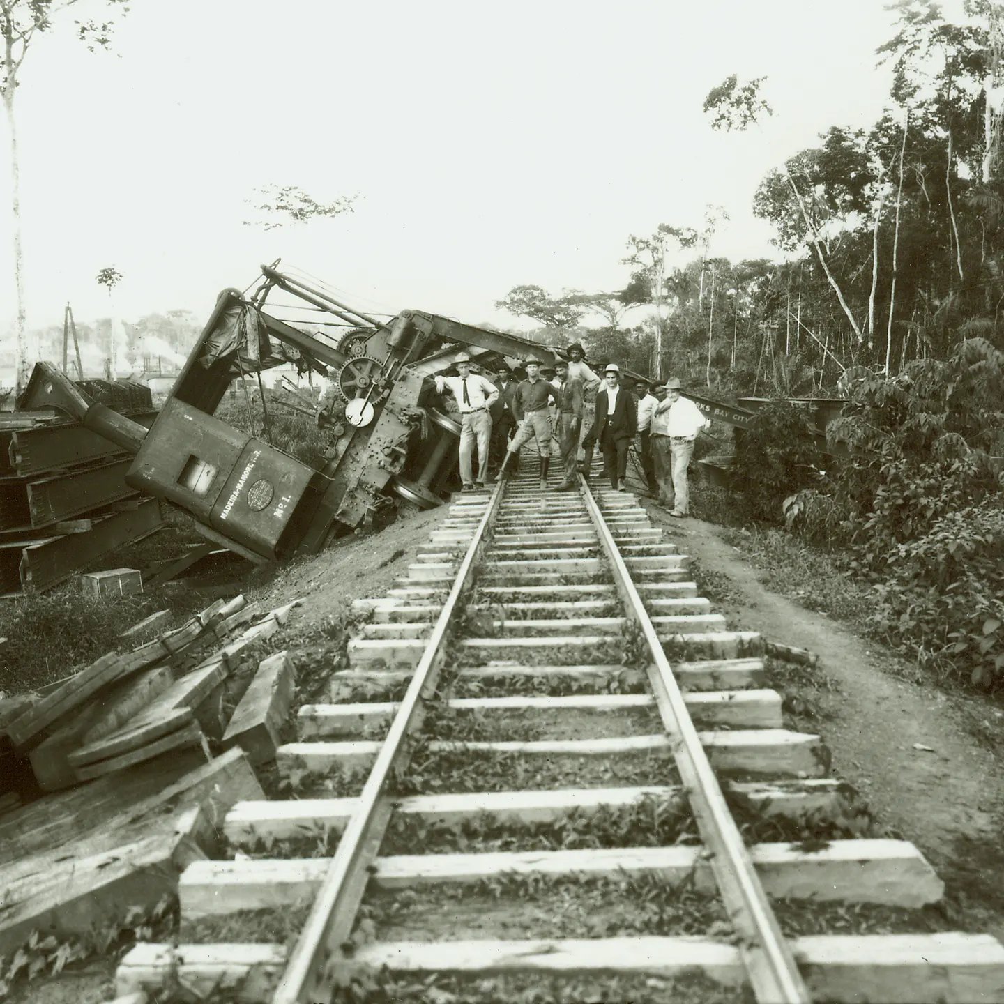 Dana Merril: Ferrovia Madeira-Mamoré